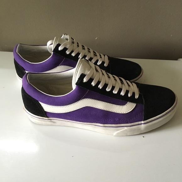 vans on big feet